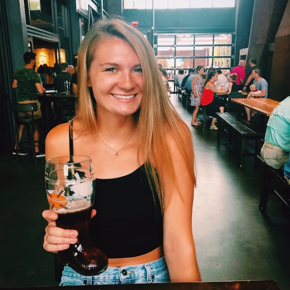 Meet your Posher, Rylee - Picture 2 of 6